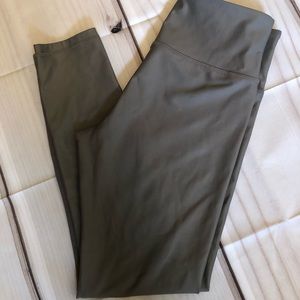 Grey Metallic Light n Tight Leggings